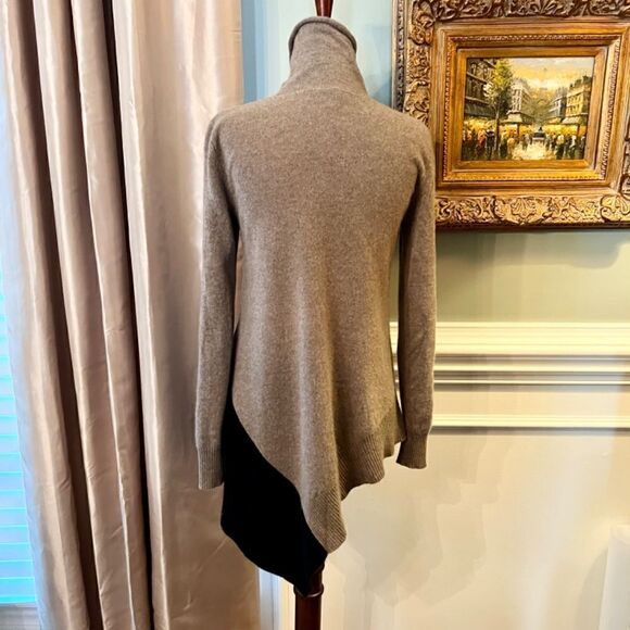 EUC Saks Fifth Avenue 100% Cashmere Funnel Neck Long Sweater Brown Black Size XS - Picture 5 of 5